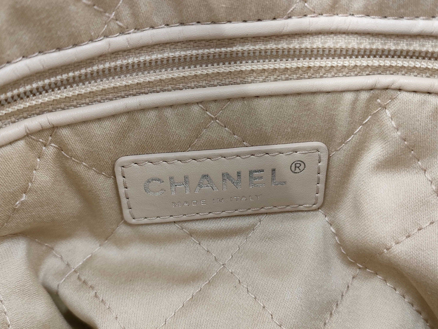 CHANEL Calfskin WHITE SILVER Chanel 22 Line IC Shoulder Bag