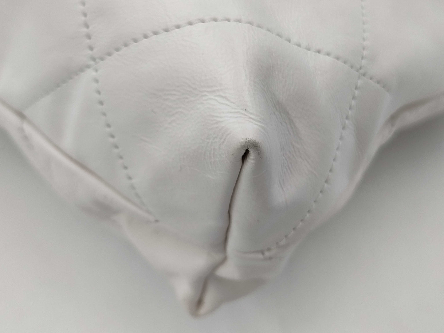 CHANEL Calfskin WHITE SILVER Chanel 22 Line IC Shoulder Bag