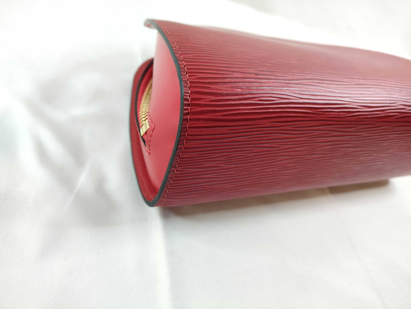 LOUIS VUITTON Epi Dauphine Red Clutch Bag