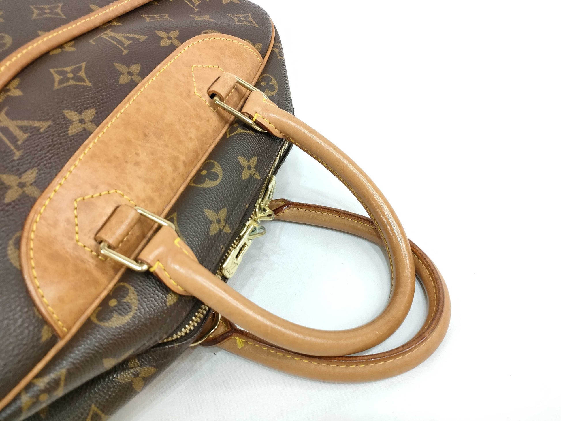 LOUIS VUITTON Monogram LV Mono Deauville Handbag