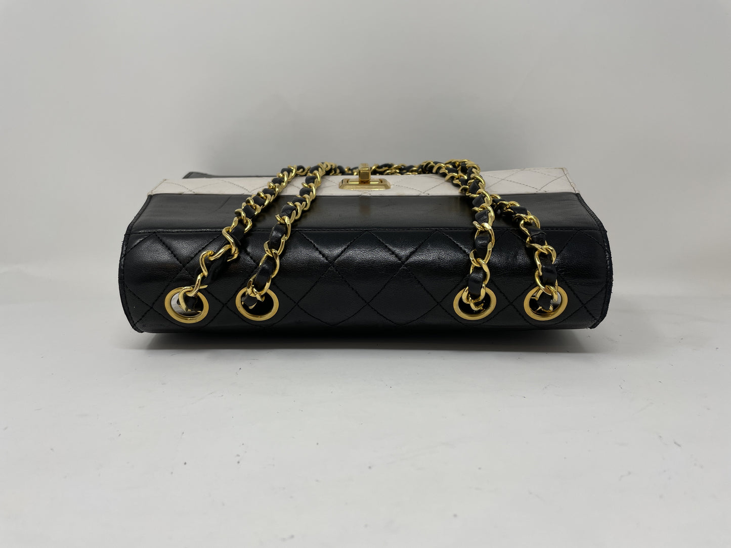 CHANEL CHANEL Shoulder Bag Matelasse Lambskin 2.55 Shoulder Bag