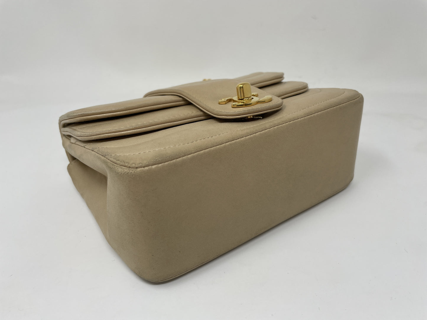 CHANEL CHANEL Shoulder Bag Lambskin Wave Stitch Beige Shoulder Bag