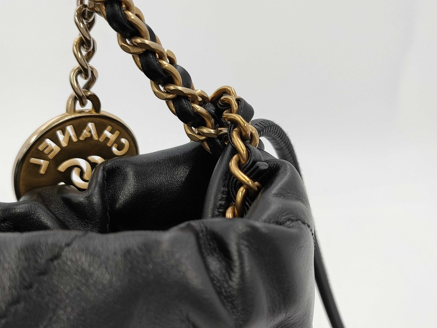 CHANEL CHANEL 22 Shoulder Bag Calfskin Shoulder Bag