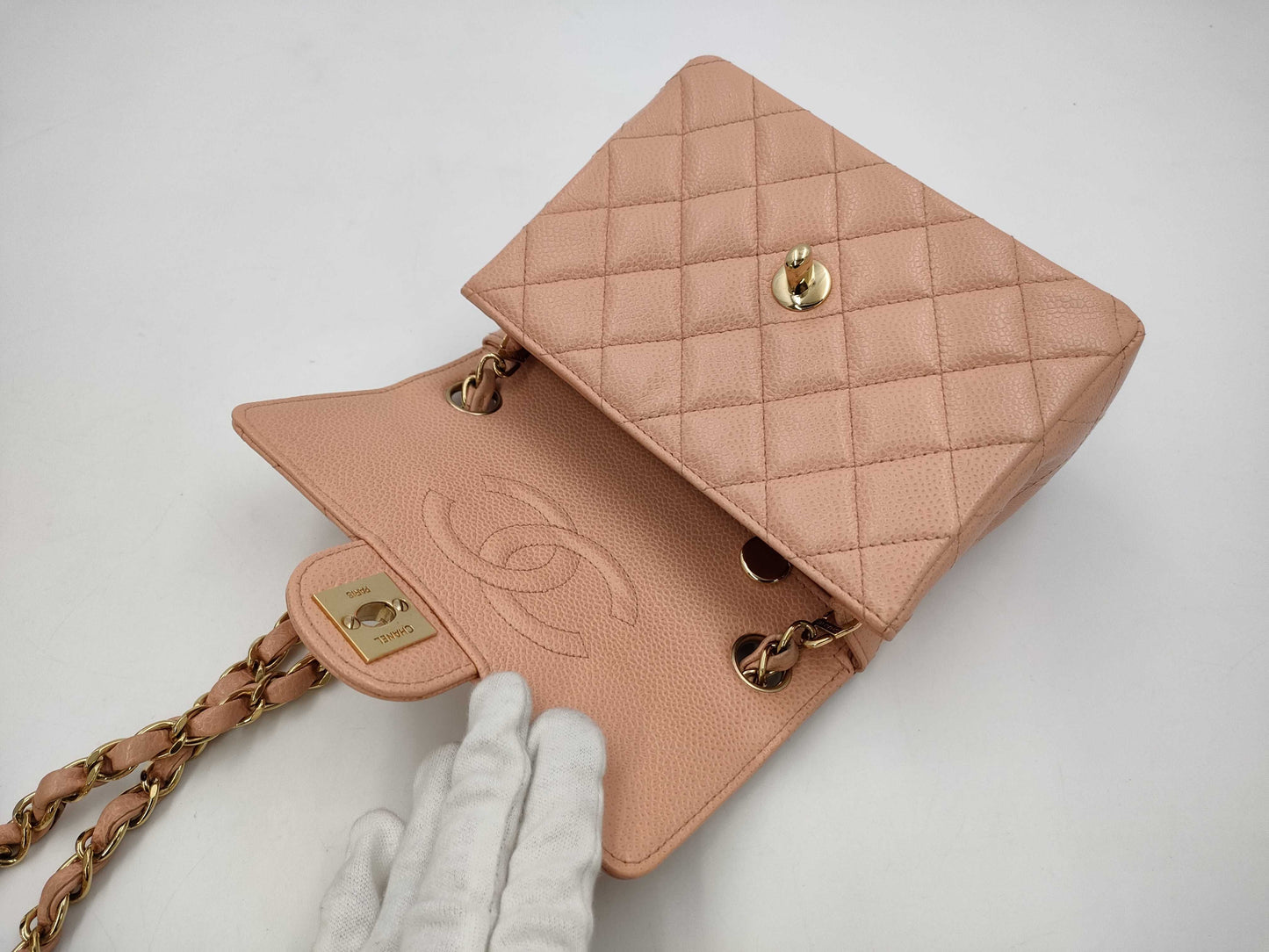 CHANEL CHANEL Mini Matelasse Caviar Skin Pink with Seal No. 8 Shoulder Bag