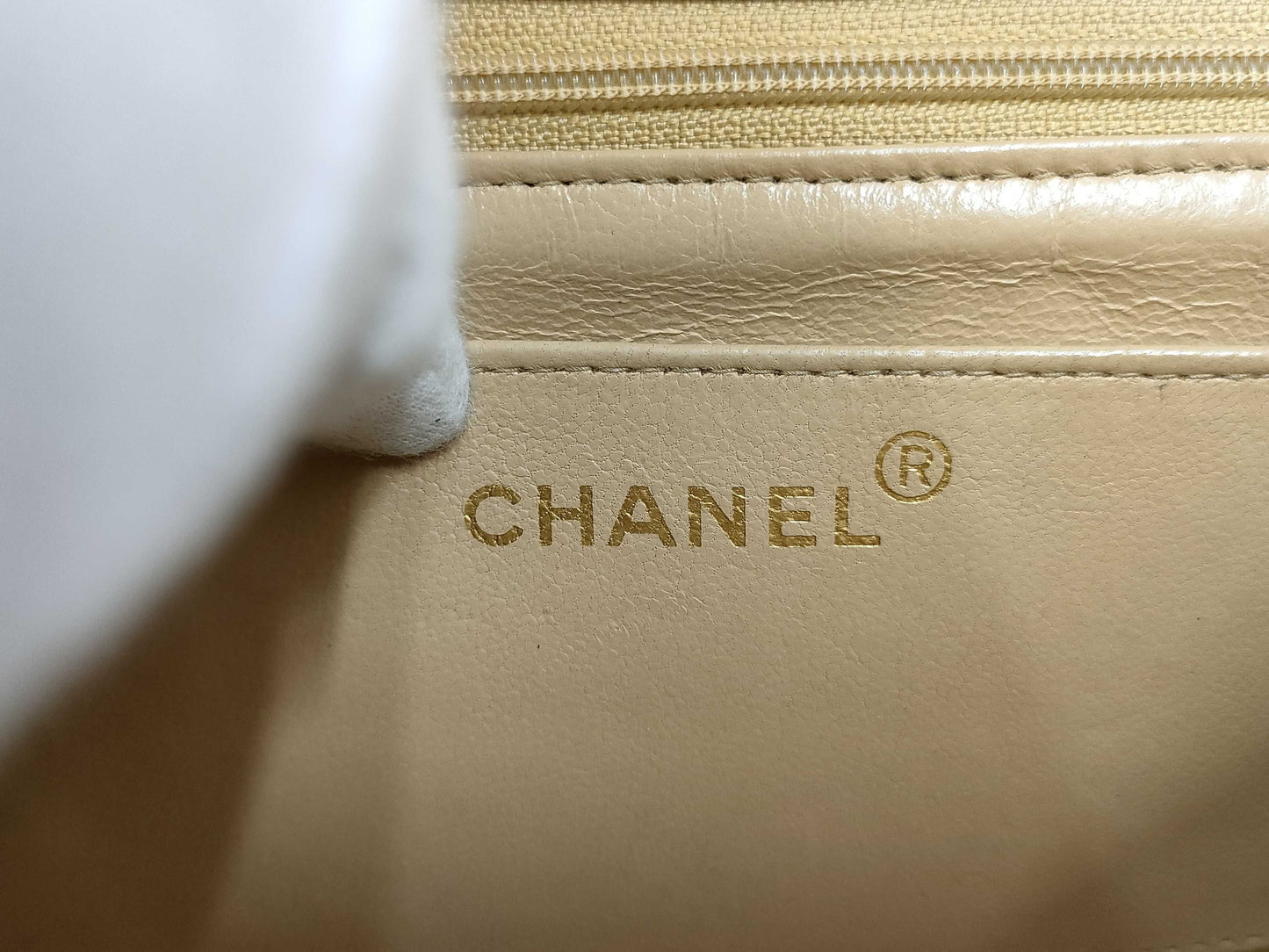 CHANEL Diana 22 Lamb Chain Shoulder Bag with GD Hardware