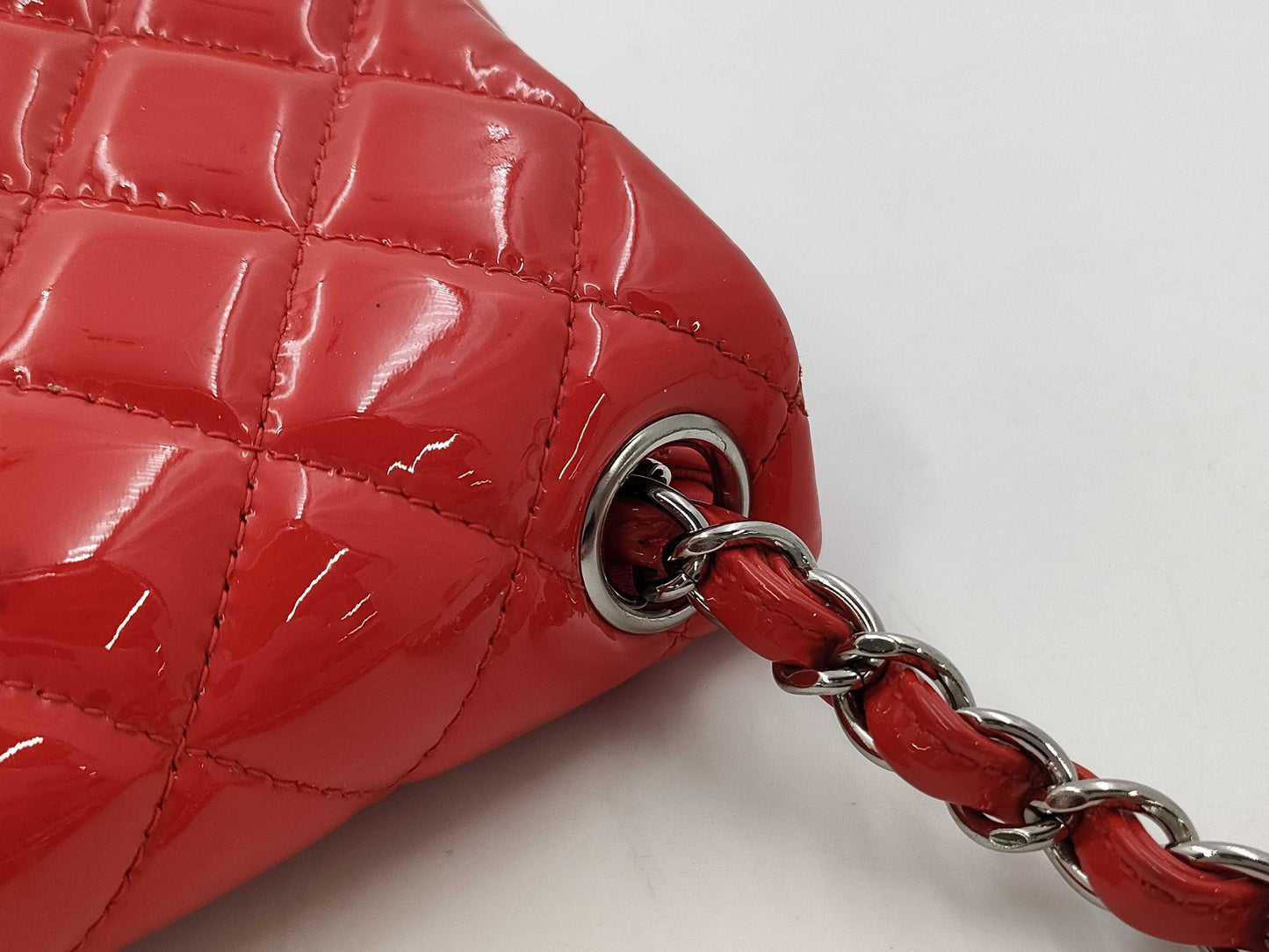 CHANEL CHANEL Mini Matelasse Patent Chain Shoulder Bag