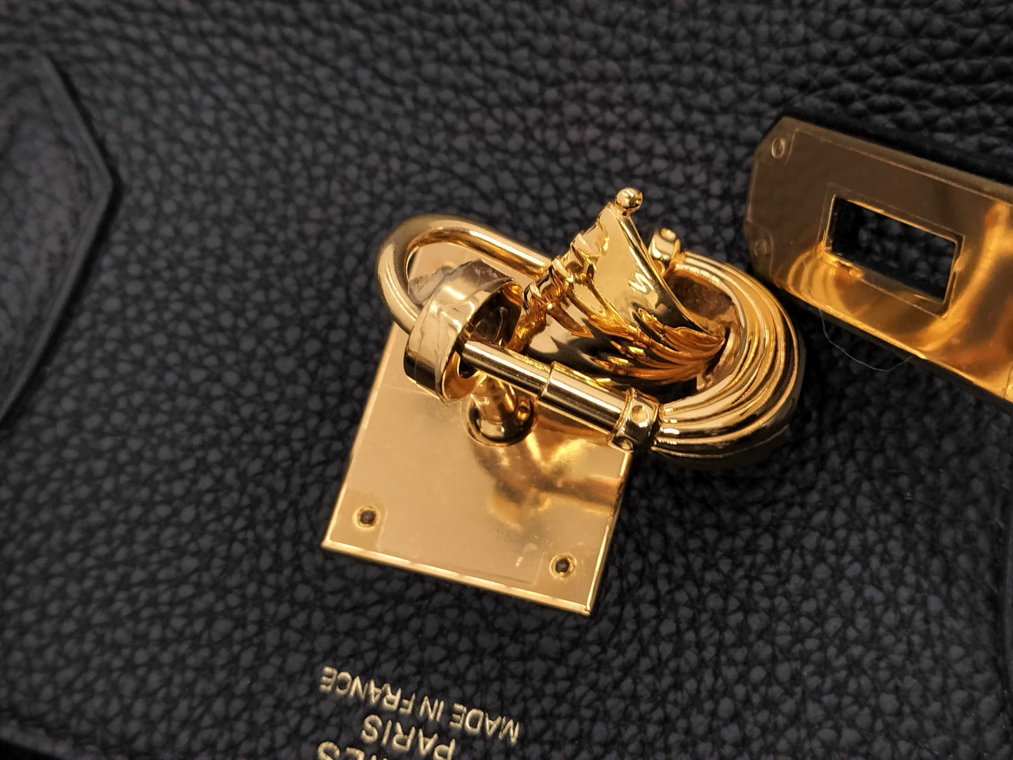 HERMES Birkin 40 Togo C Stamp with Yacht Padlock and Twilly Handbag