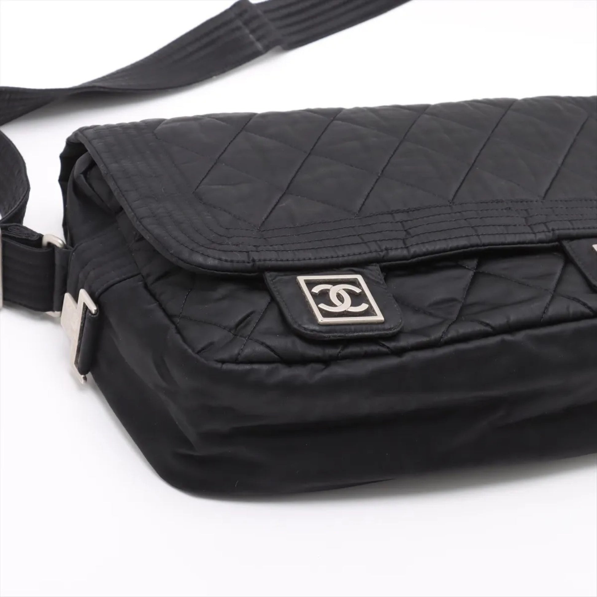 CHANEL Sport Line Messenger Bag with Coco Mark Quilted Nylon. 10328801 Shoulder Bag