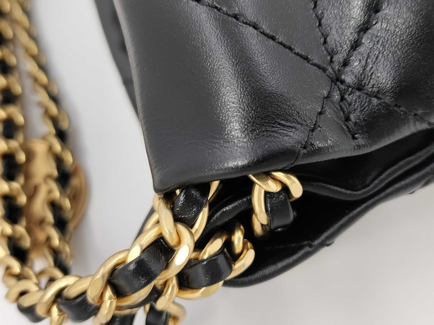 CHANEL Lamb Shiny Calfskin 22 Shoulder Bag, Unused