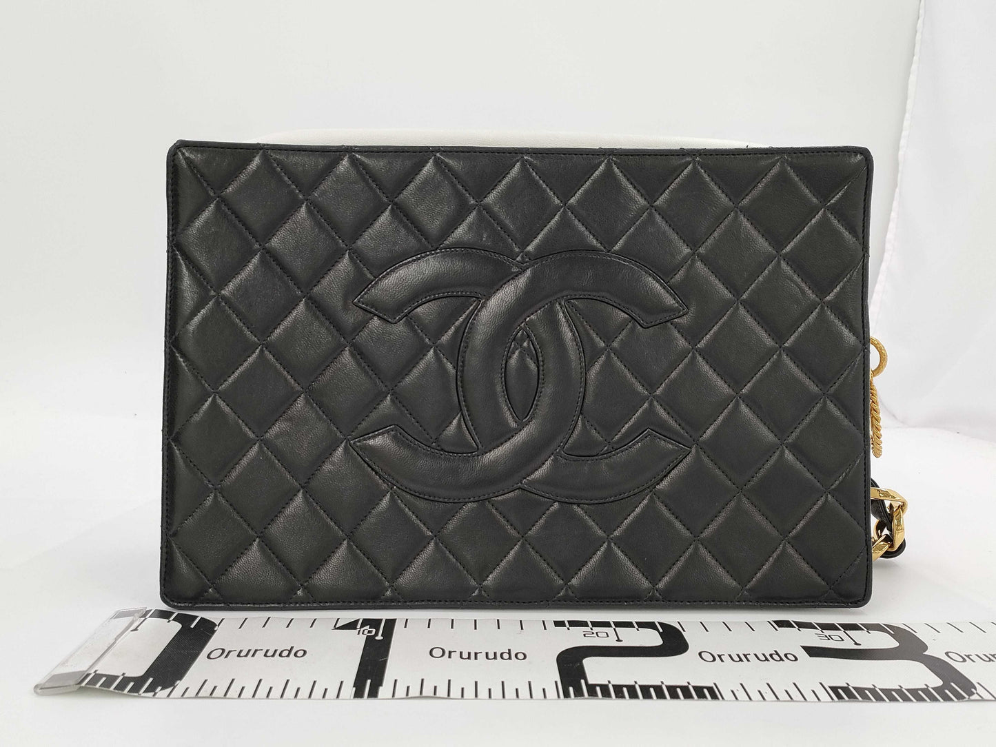 CHANEL CHANEL 2-Face Matelasse Chain Shoulder Bag, Black x White, Card and Sticker Included, Rare