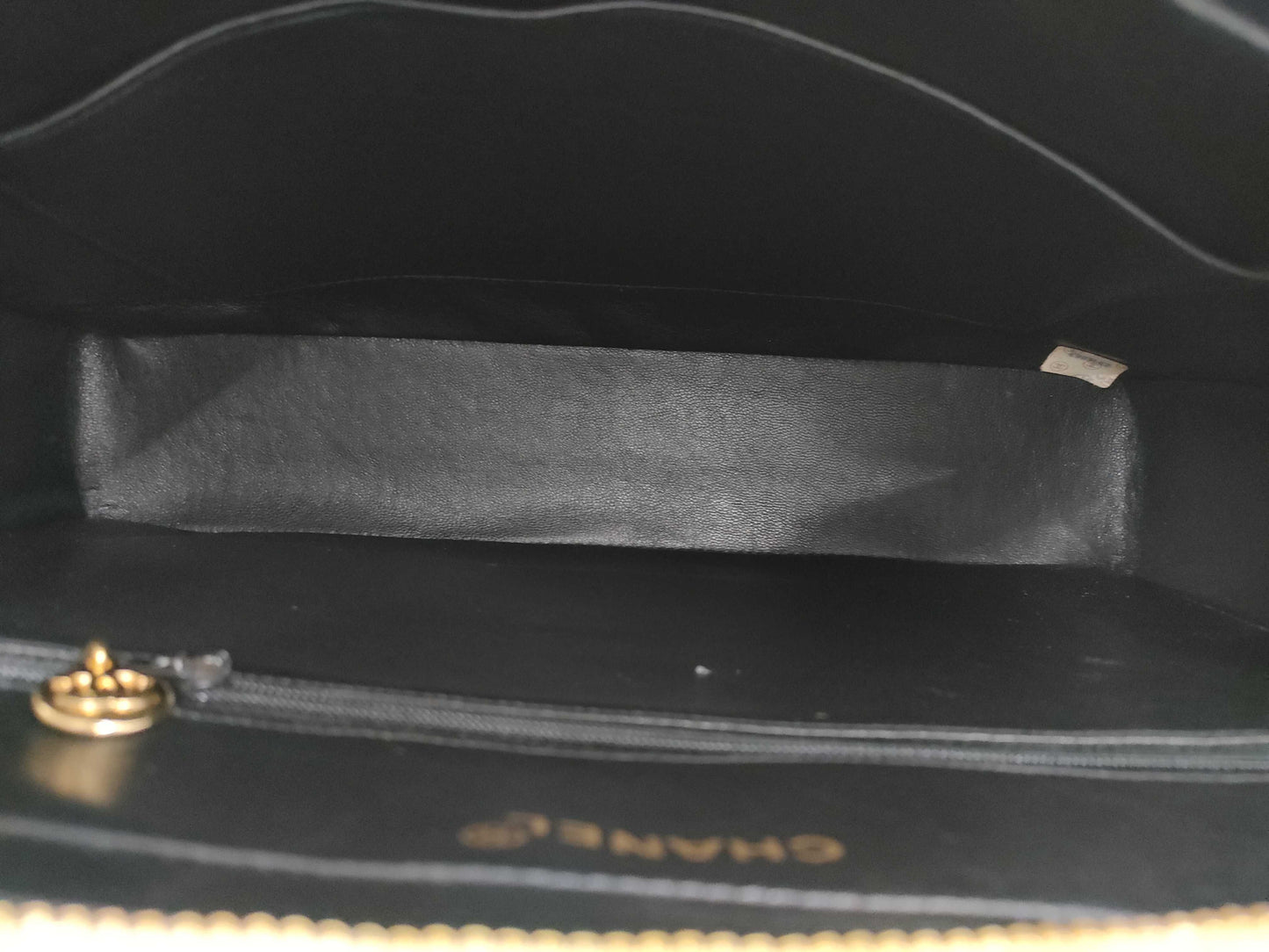 CHANEL CHANEL 2-Face Matelasse Chain Shoulder Bag, Black x White, Card and Sticker Included, Rare