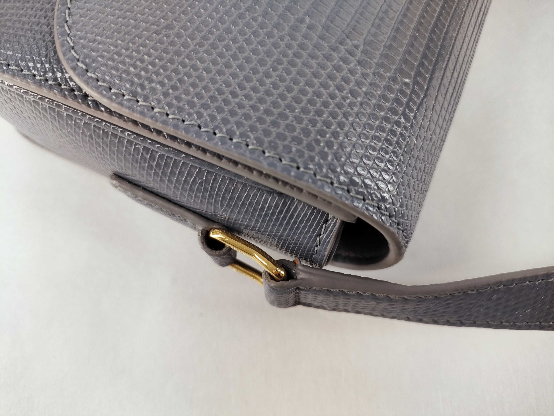 CELINE Teen Triomphe Shoulder Bag 188424BFJ.07LG