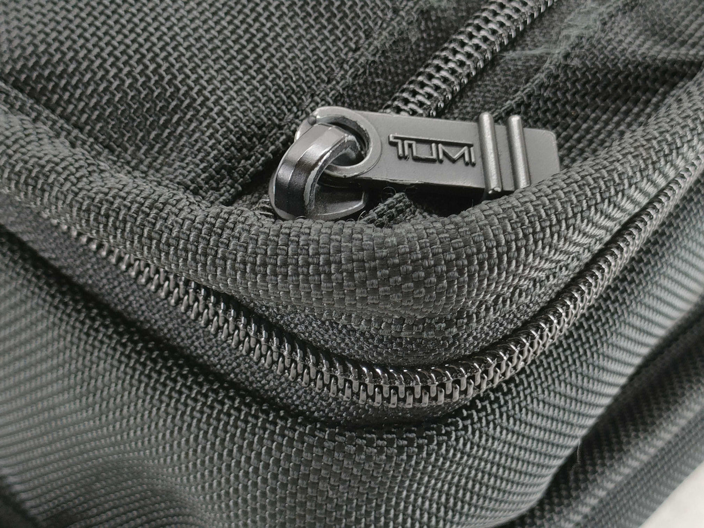 TUMI TUMI Business Briefcase with Strap