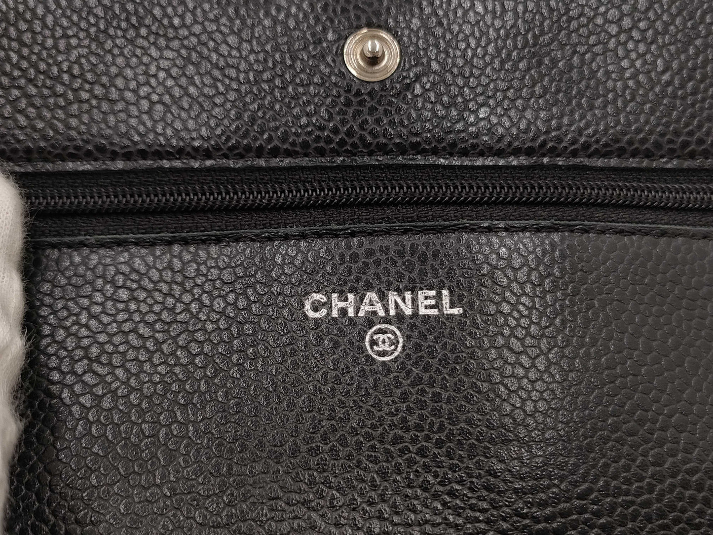 CHANEL Boy Chanel Caviar Skin Matelasse Chain Shoulder Bag No. 21
