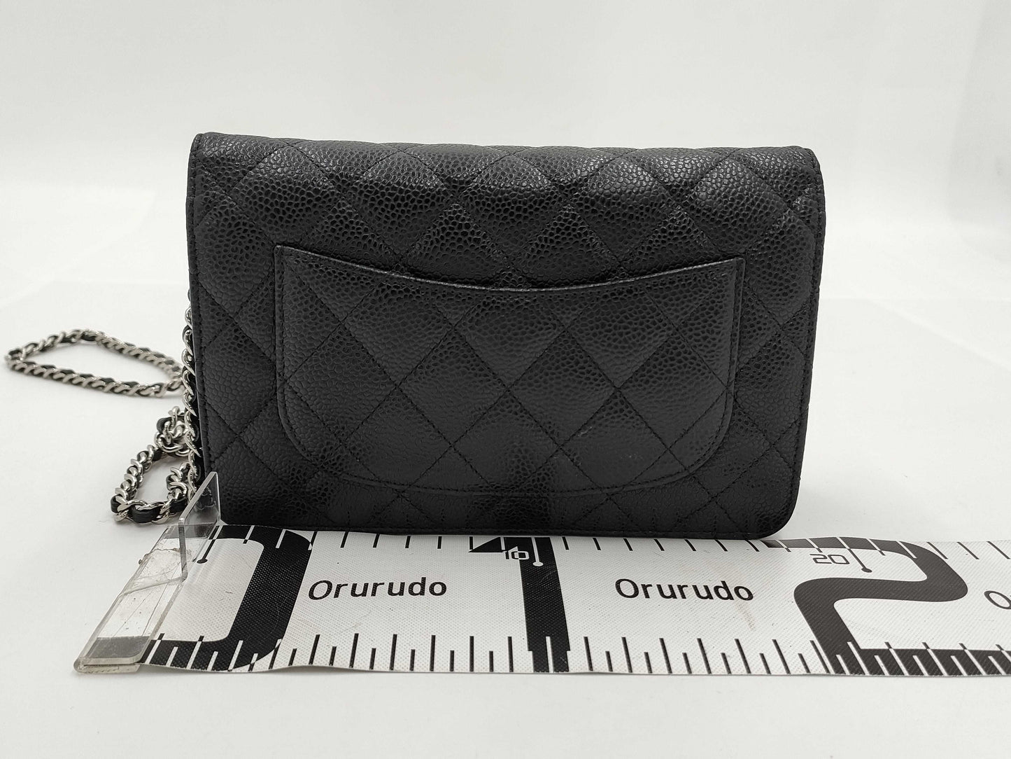 CHANEL Boy Chanel Caviar Skin Matelasse Chain Shoulder Bag No. 21