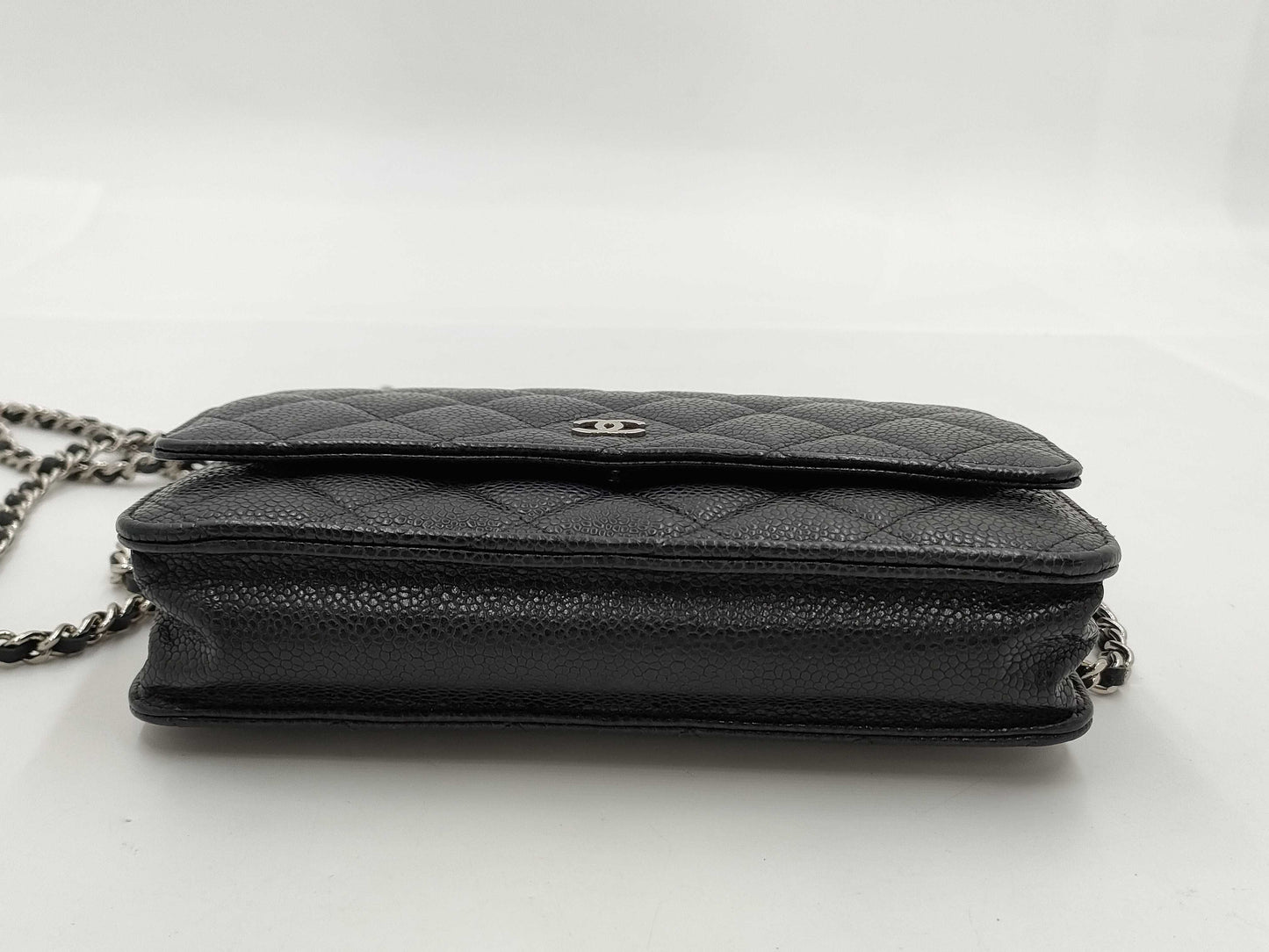 CHANEL Boy Chanel Caviar Skin Matelasse Chain Shoulder Bag No. 21