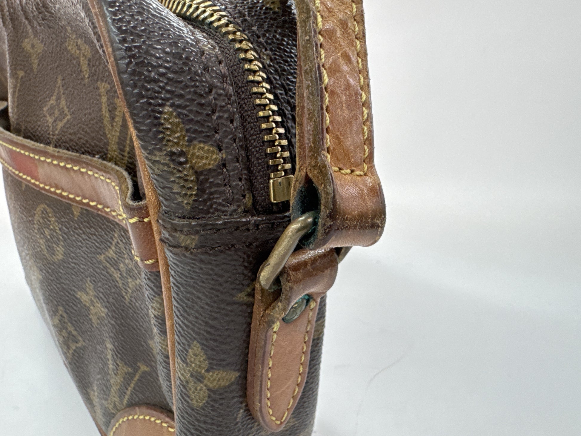 LOUIS VUITTON Trocadero Shoulder Bag