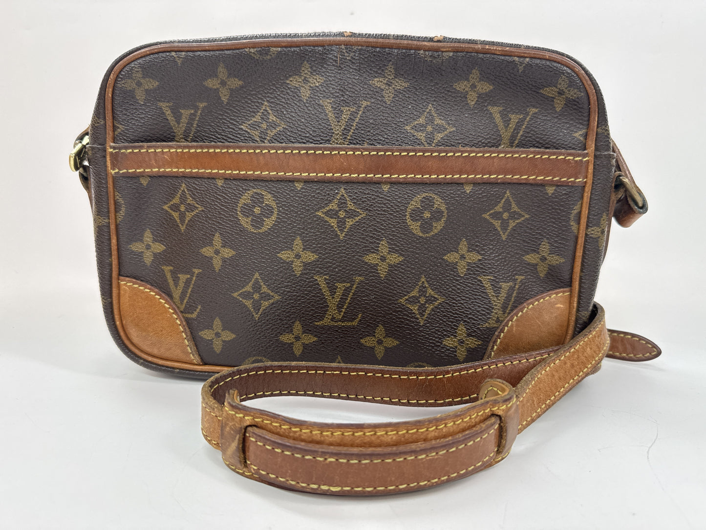 LOUIS VUITTON Trocadero Shoulder Bag