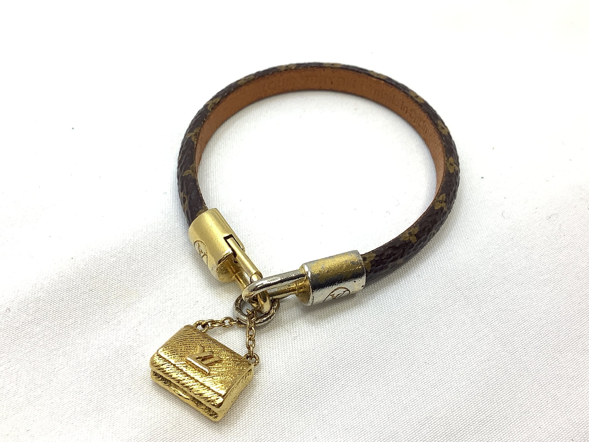 LOUIS VUITTON Monogram Bracelet Bracelet/Bangle