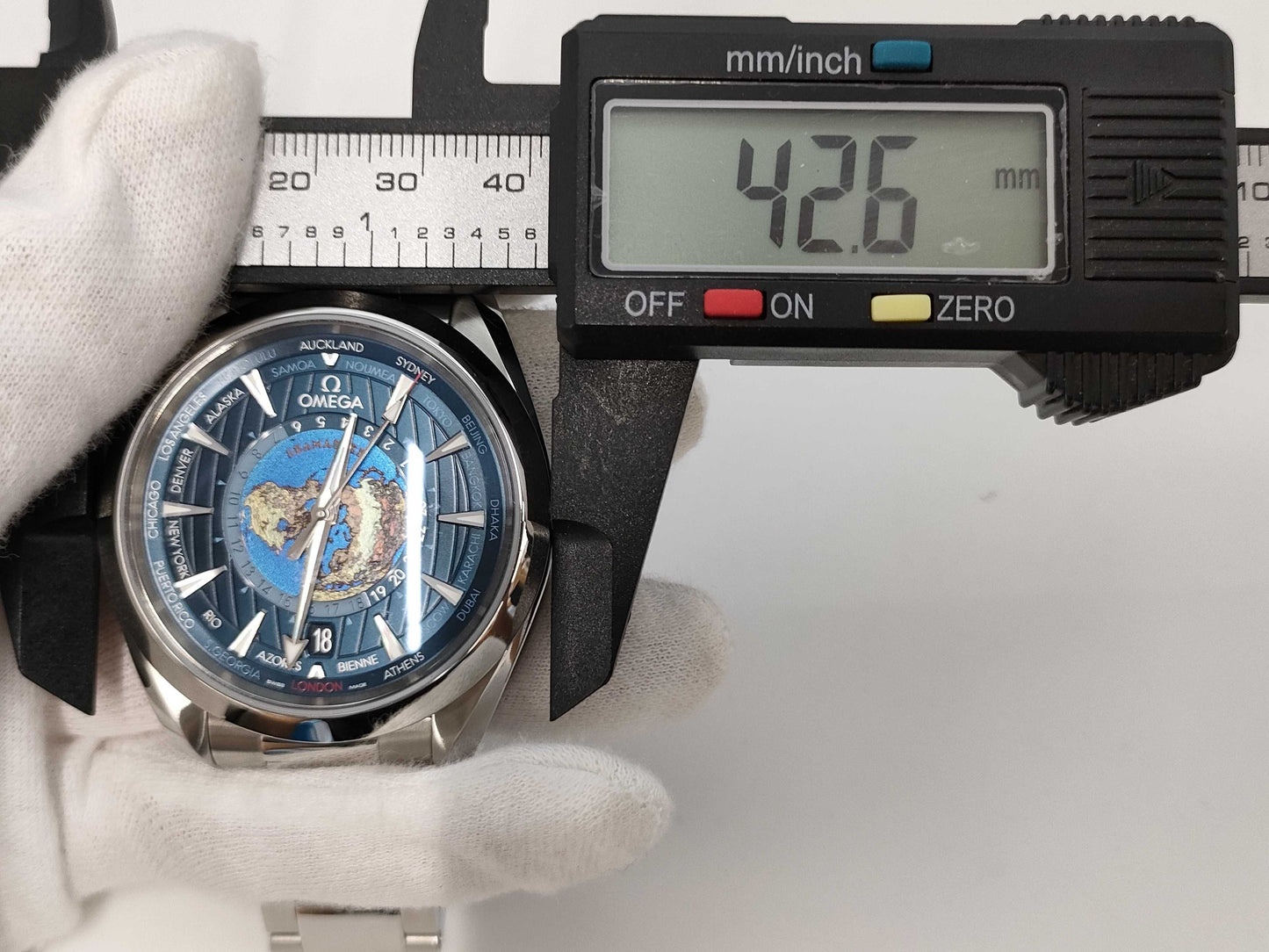 OMEGA Seamaster OMEGA SS AT Seamaster Aqua Terra 150m Worldtimer 220.10.43.22.03.001 Men's Watch