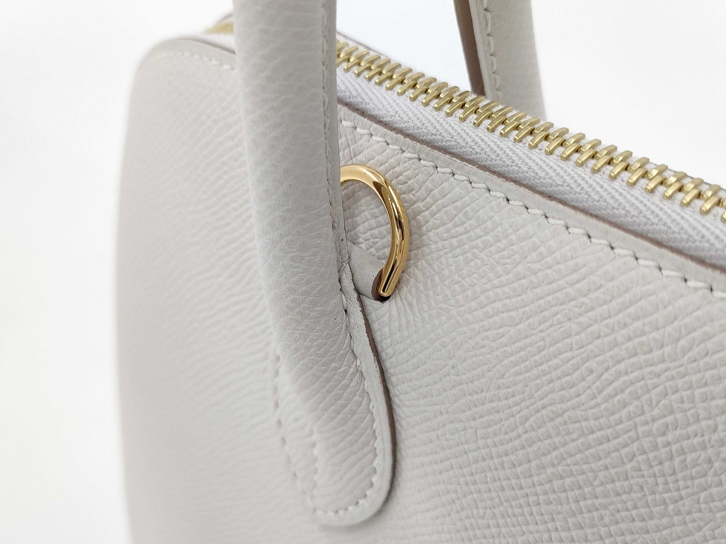 HERMES Bolide 1923 30 B Stamped Epsom Leather 2-Way Bag with New Gris Pearl and Gold Hardware. Suitcase.