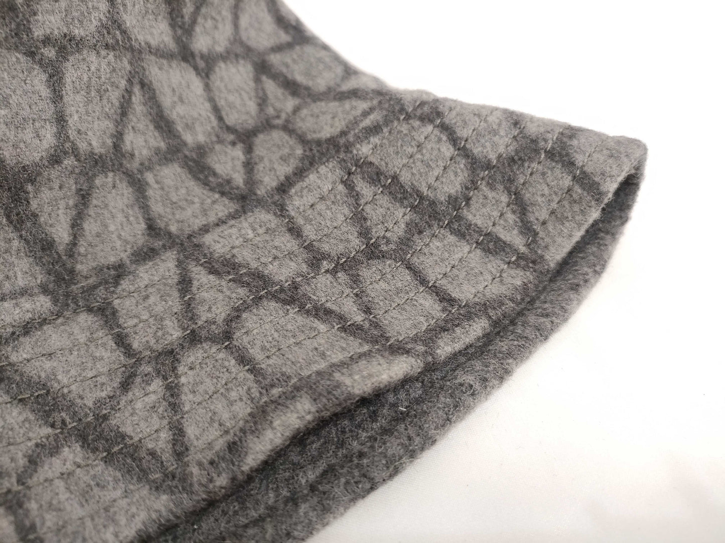(10462_0273) VALENTINO Bucket Hat Grey Size 56 Other Apparel