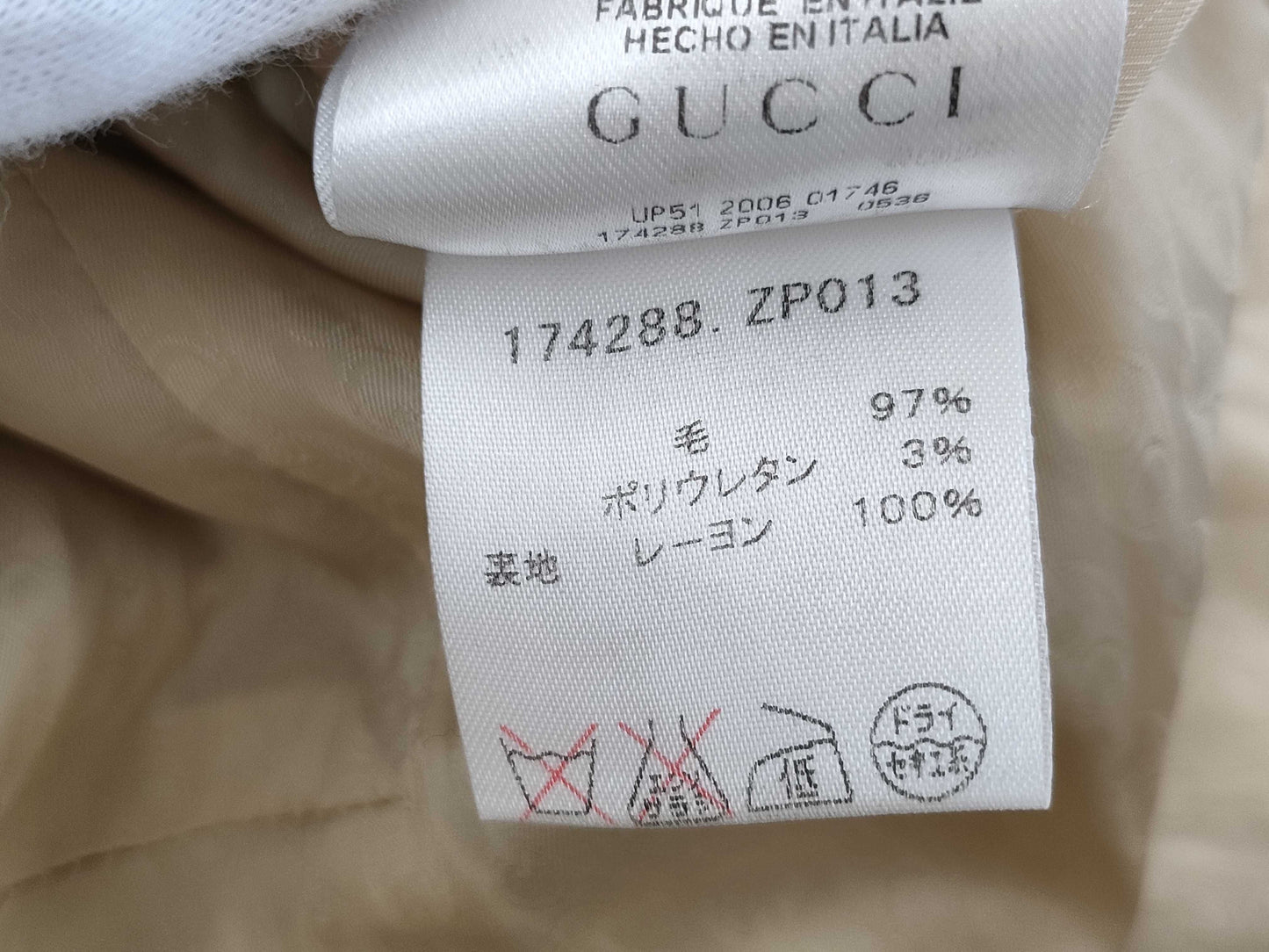 (10462_0169) GUCCI Gucci Suit Set Up Size 38-40 Other Apparel