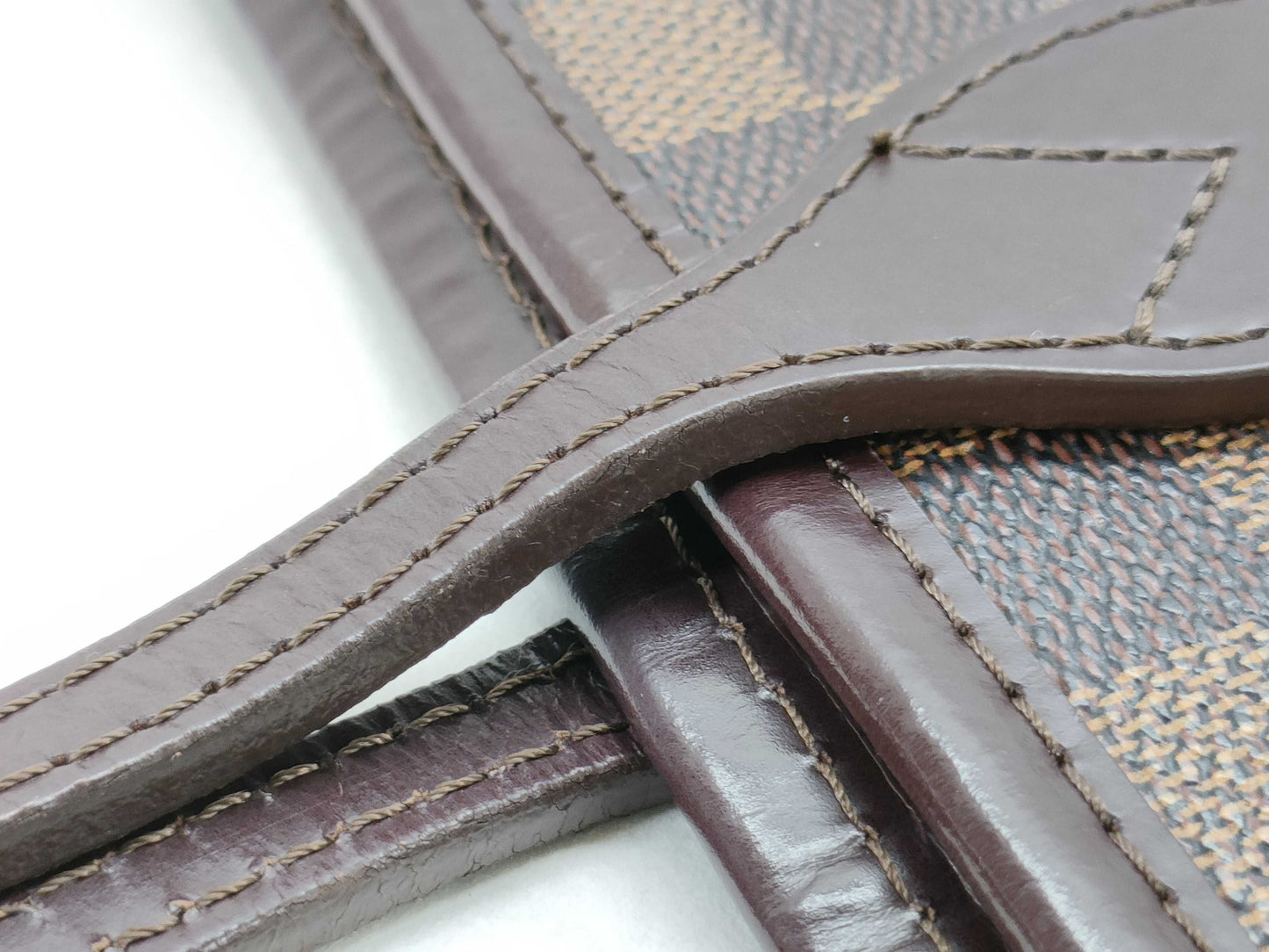 LOUIS VUITTON Damier N51105 Damier Neverfull MM Tote Bag