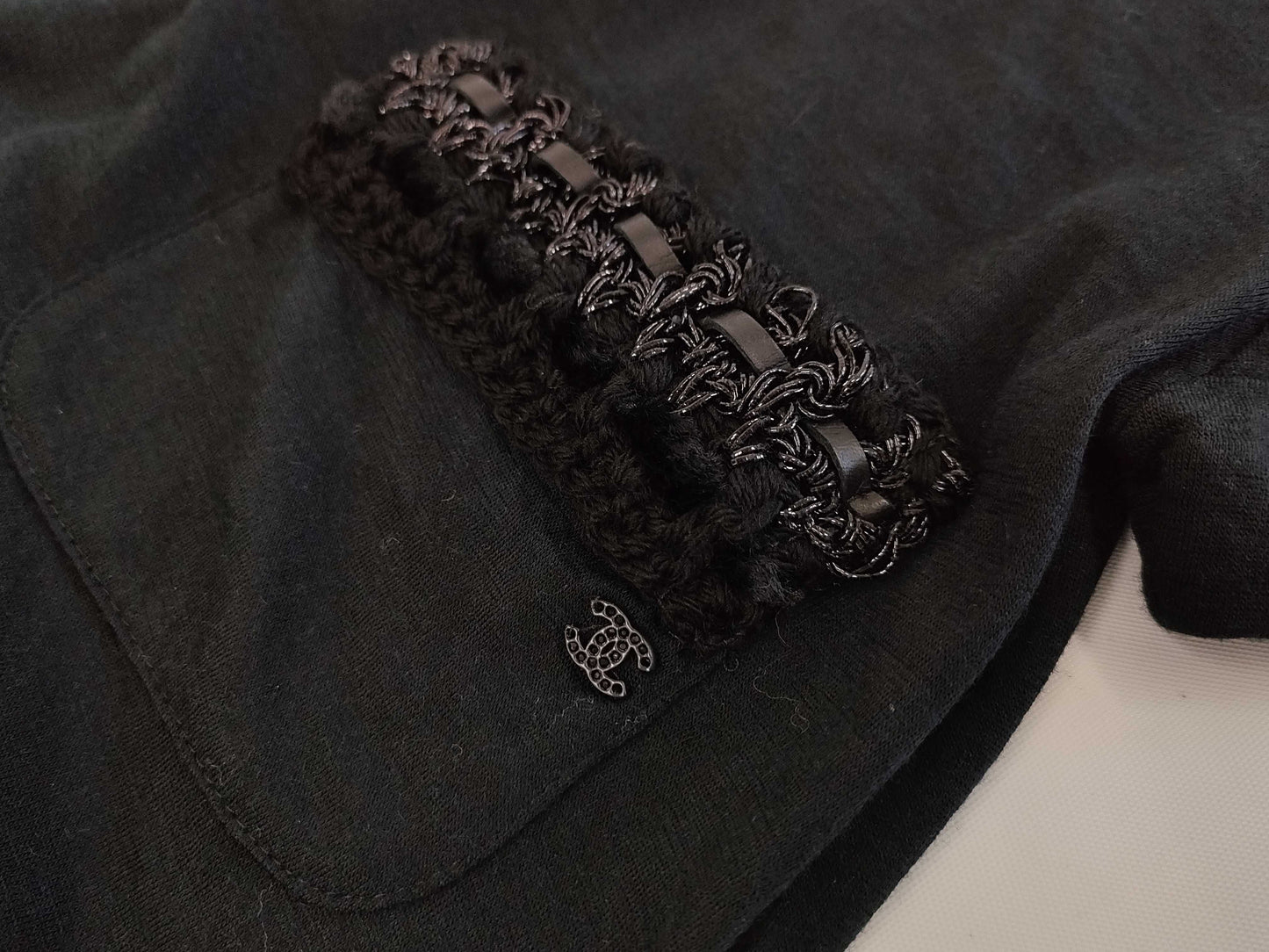 (10462_0114) CHANEL CHANEL Black Trimmed T-Shirt Top Shared Cloth Size 34 T-Shirt