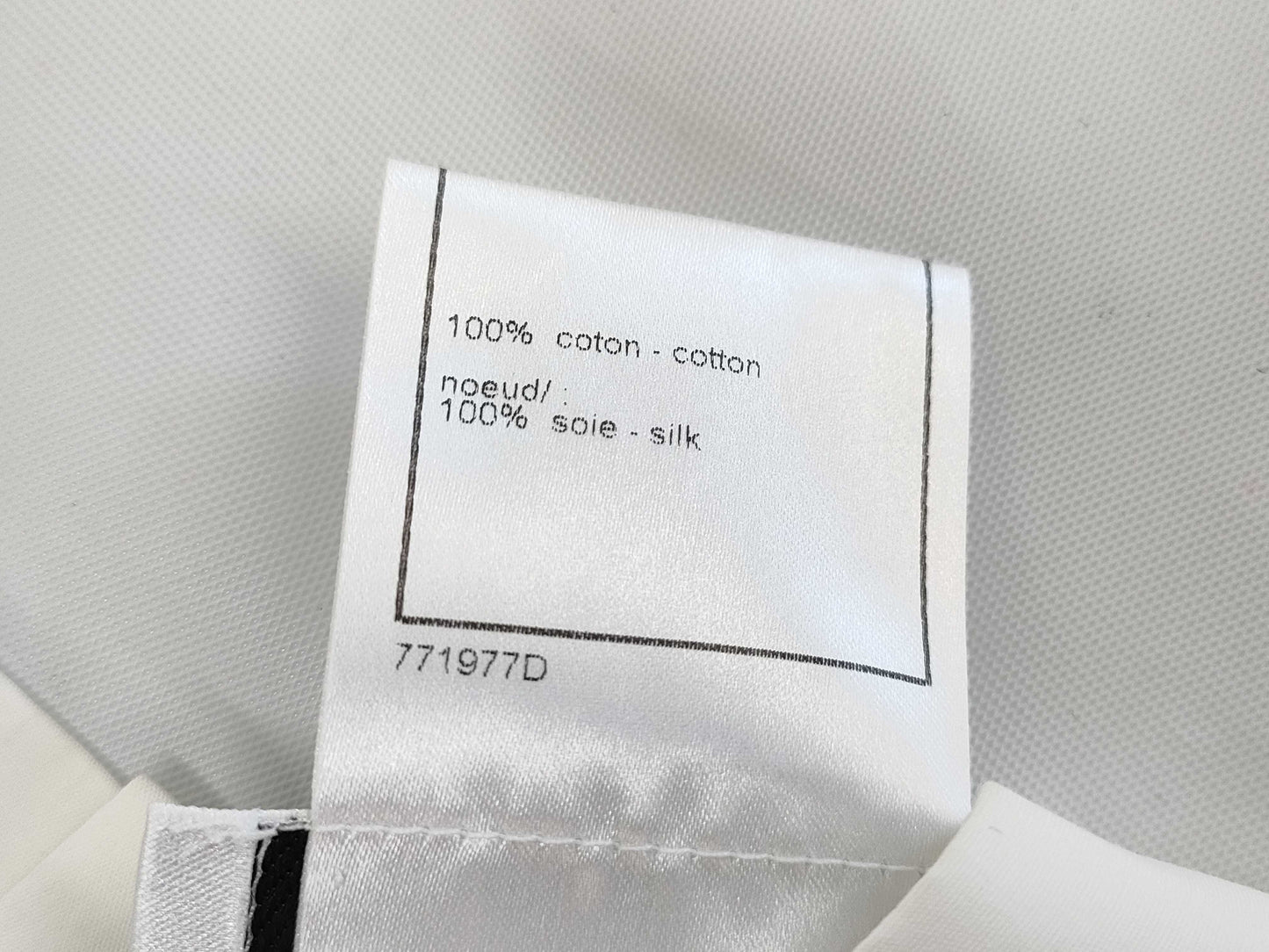 (10462_0115) CHANEL CHANEL White Sleeveless Tops Blouse Size 38 Tops