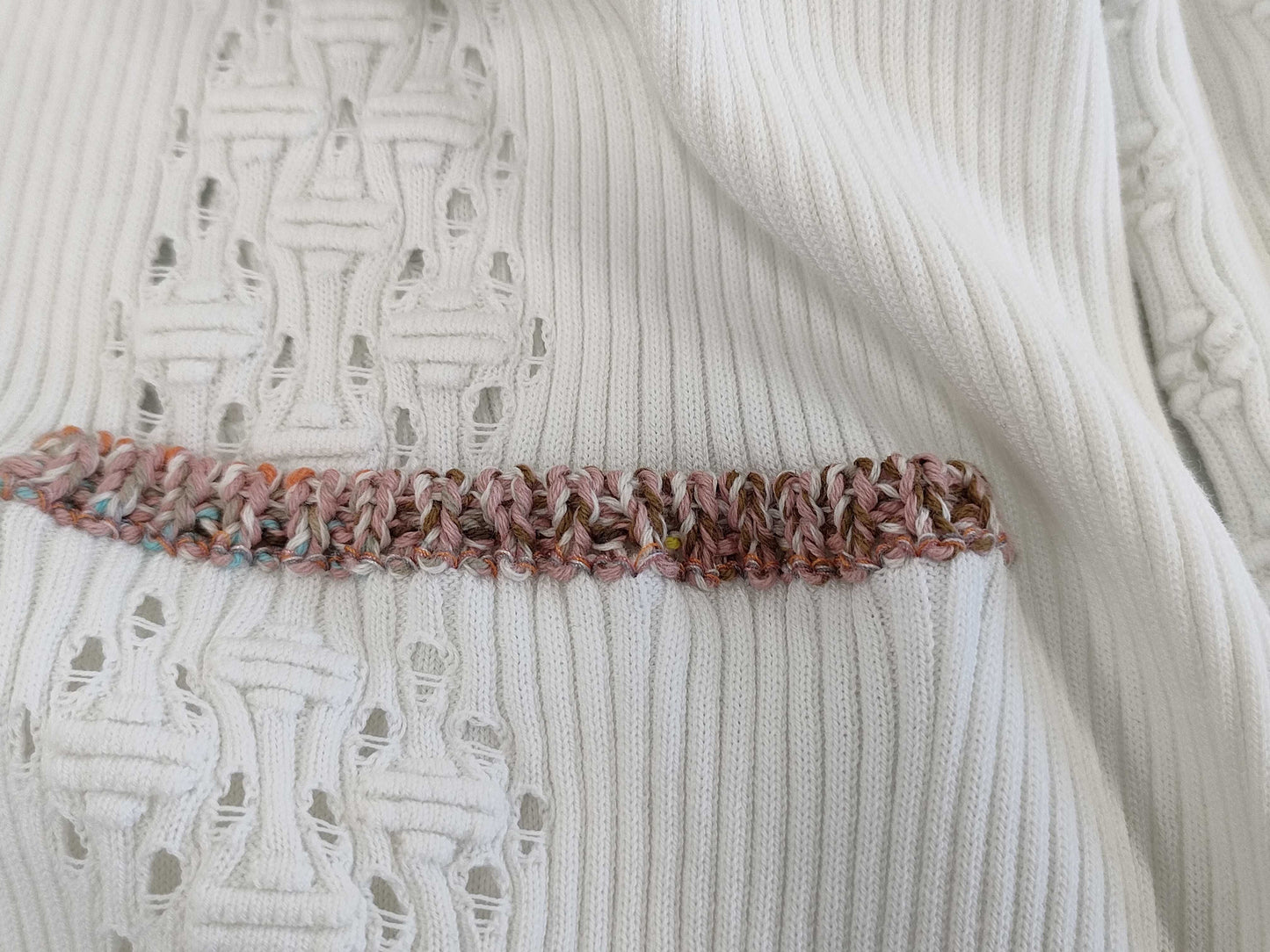(10462_0109) CHANEL CHANEL White Knitted Cardigan Spare Yarn Button Size 38 Cardigan