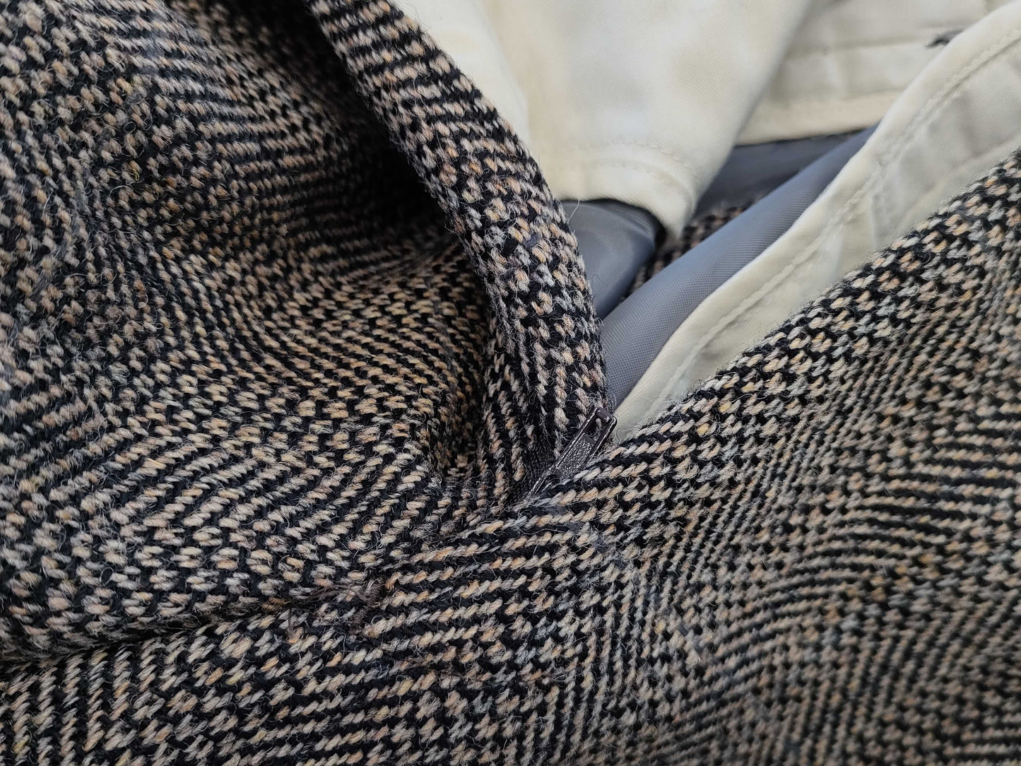 (10462_0227) BURBERRY Burberry Suit Set Up Jacket Business Button Men's Herringbone Cedar Twill Wool Size 165 C-TK83 Jacket
