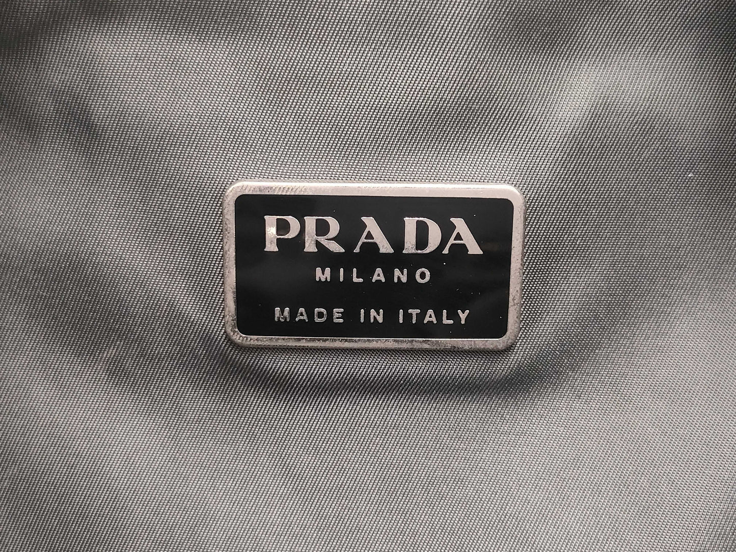 (10460_0242) PRADA Nylon PRADA Nylon Tesuto Rucksack Grey Triangle Plate Bag Rucksack