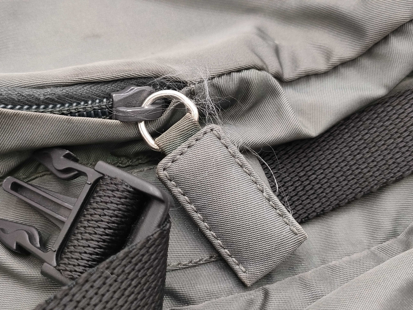 (10460_0242) PRADA Nylon PRADA Nylon Tesuto Rucksack Grey Triangle Plate Bag Rucksack