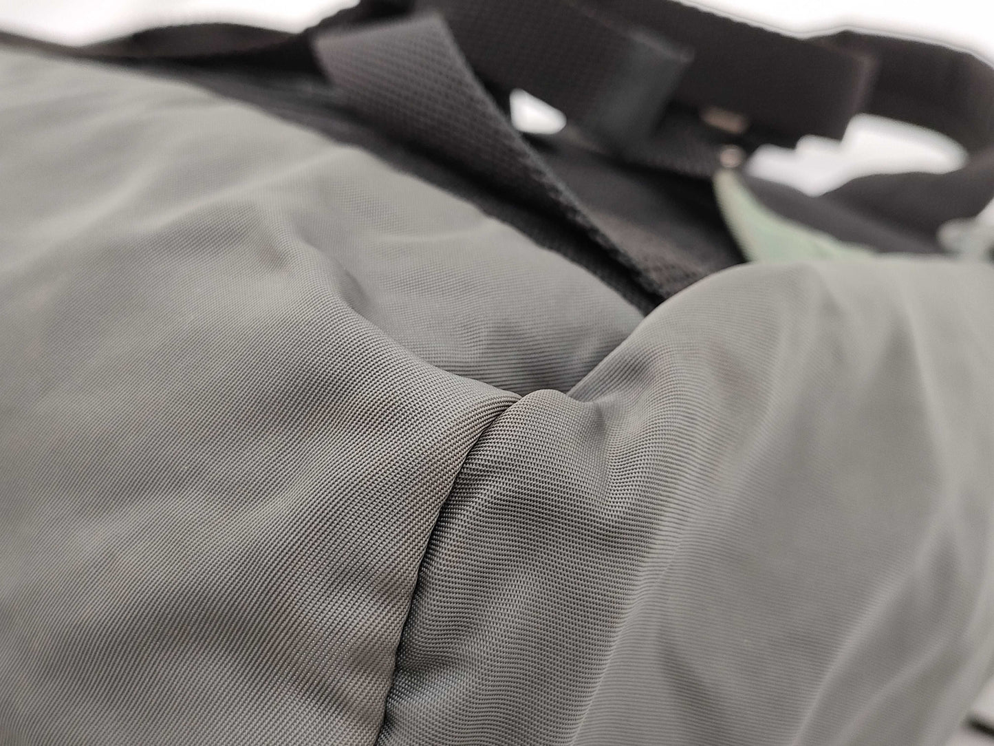 (10460_0242) PRADA Nylon PRADA Nylon Tesuto Rucksack Grey Triangle Plate Bag Rucksack