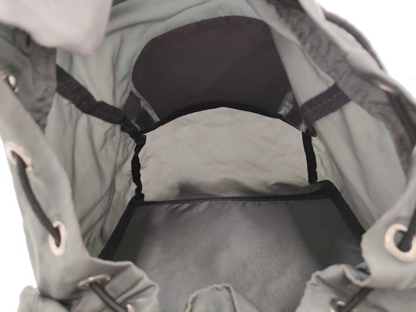 (10460_0242) PRADA Nylon PRADA Nylon Tesuto Rucksack Grey Triangle Plate Bag Rucksack