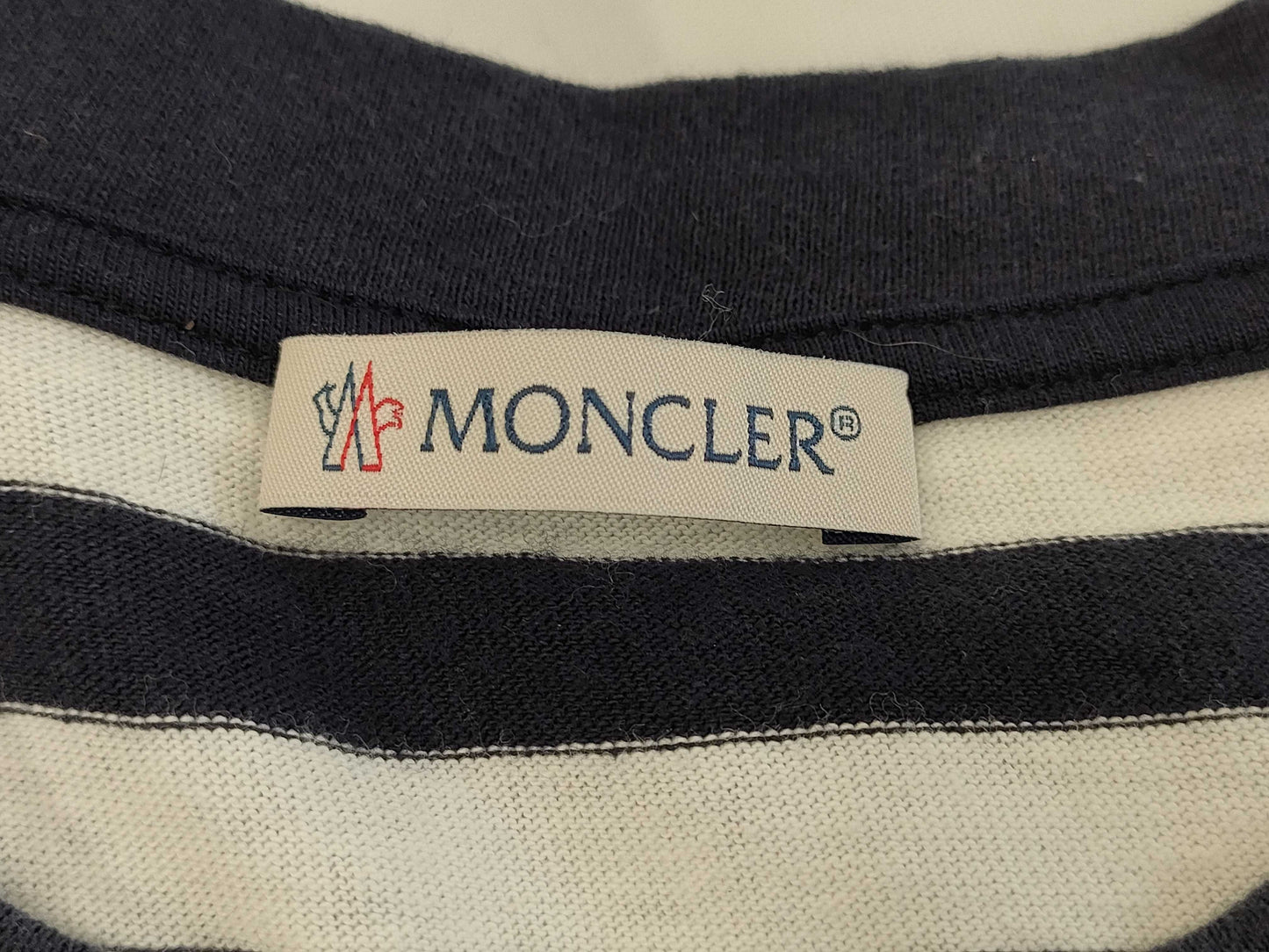 (10462_0242) MONCLER T-Shirt Size M T-Shirt