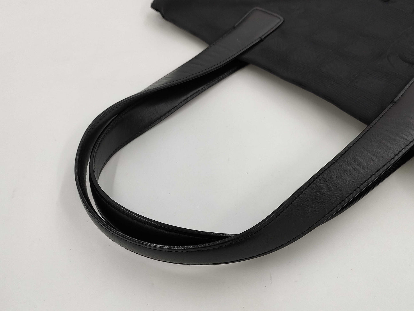 CHANEL New Travel Line Tote Bag