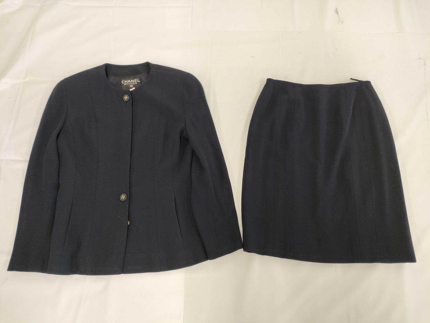 (10462_0137) CHANEL 94 Years P03627 Coco Mark Button Collarless Skirt Set 38 Other Apparel