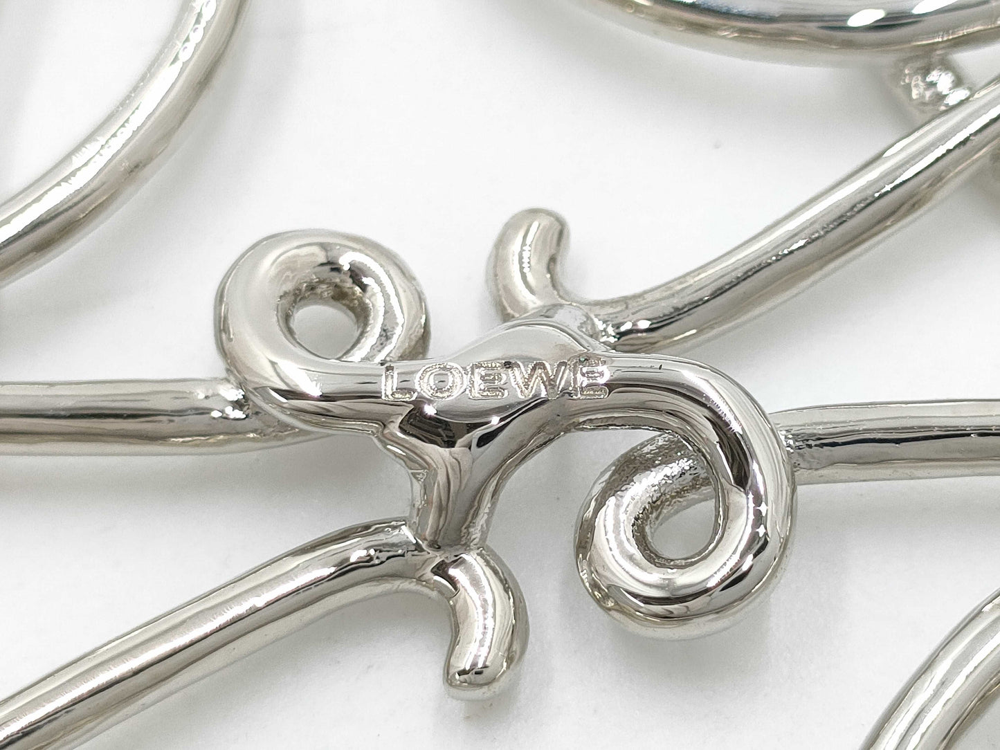 (10461_0128) LOEWE LOEWE Anagram Brooch Brooch