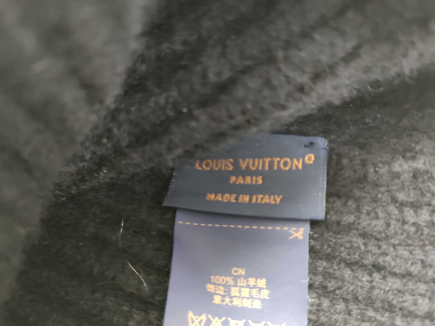 LOUIS VUITTON LV Cold Spark Beanie M79256 RN3273 Other Accessories