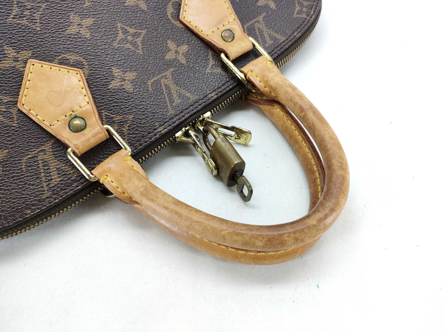 LOUIS VUITTON Monogram LV Monogram Alma PM M53151 BA0977 Handbag