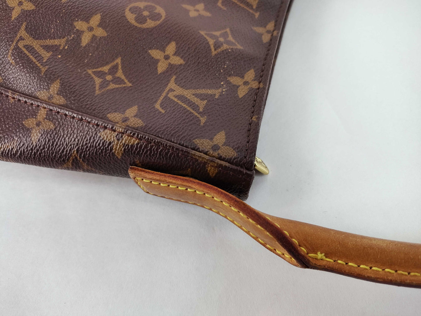 LOUIS VUITTON Monogram LV Monogram Looping GM M51145 MI1909 Shoulder Bag