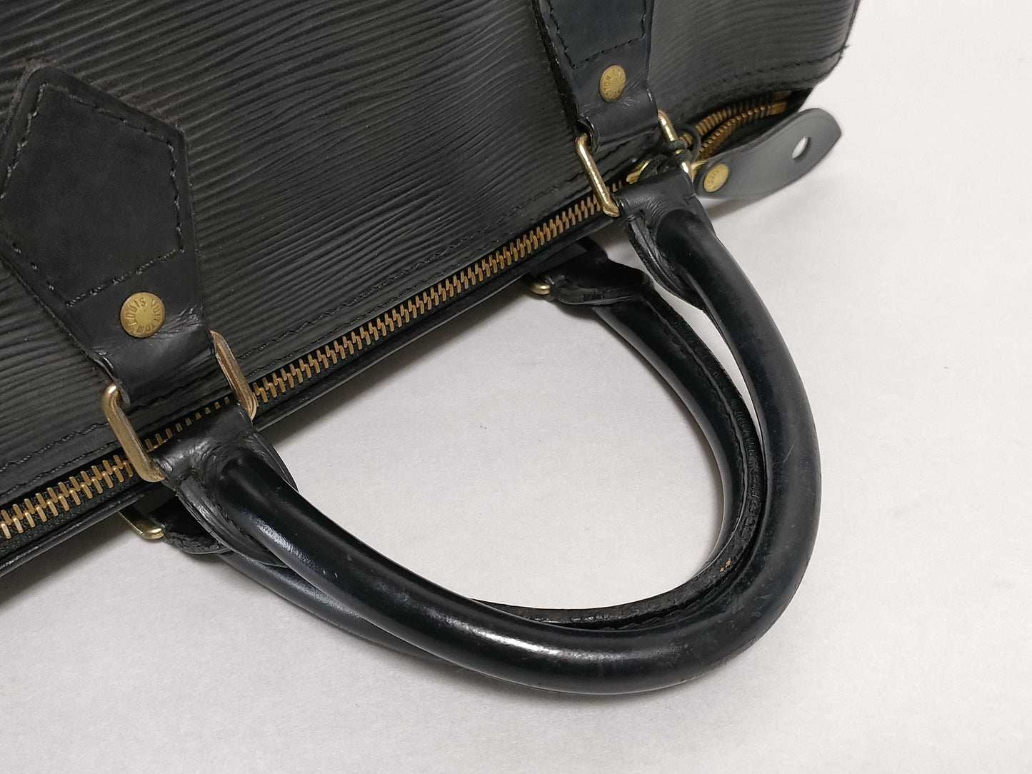 LOUIS VUITTON Epi LV Epi Speedy 30 M59022 VI0913 Handbag