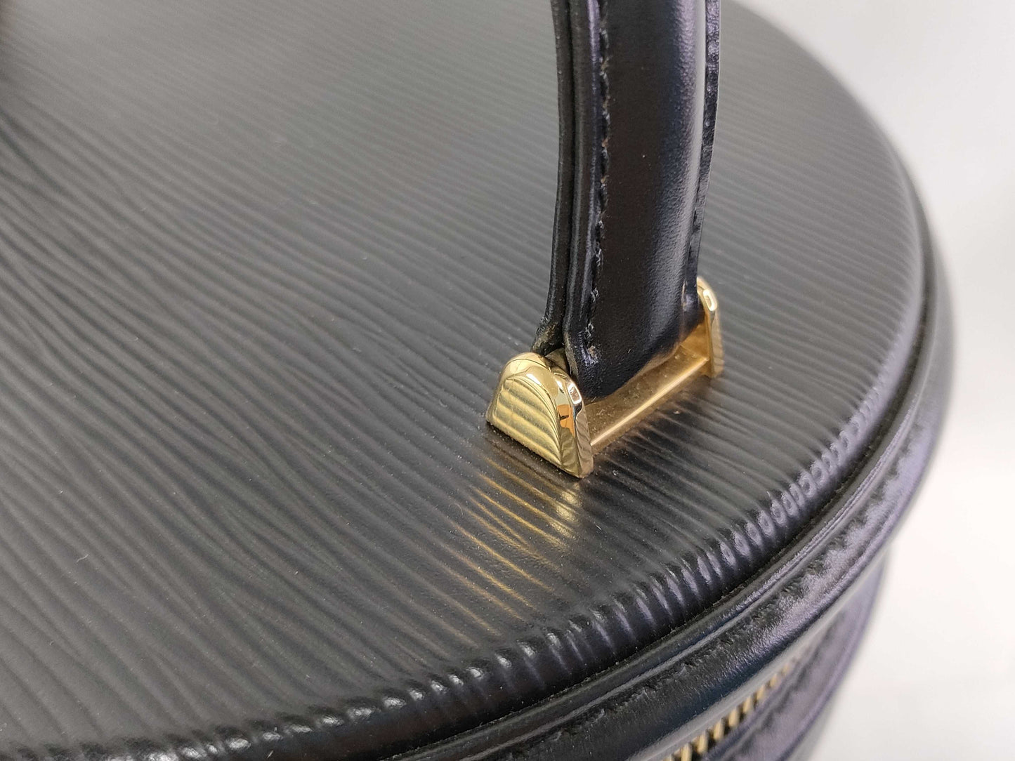 LOUIS VUITTON Epi Cannes Vanity Bag M48032 SR0946