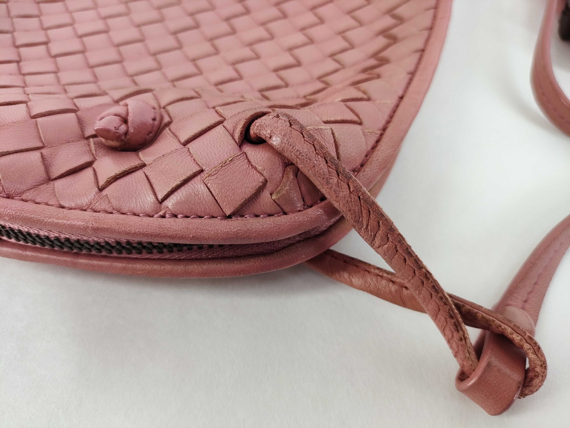 BOTTEGA VENETA Intrecciato Bottega Veneta Shoulder Bag, Purple Leather