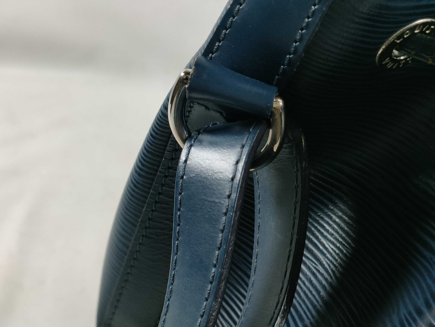 LOUIS VUITTON Epi PH - Louis Vuitton Epi Leather Bucket Bag 25cm Shoulder Bag