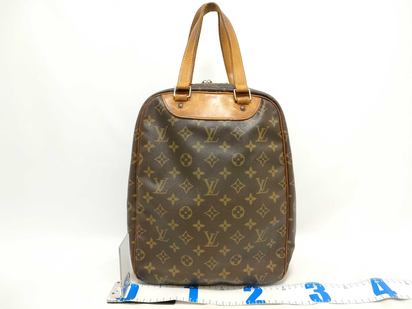 LOUIS VUITTON Monogram TH - Louis Vuitton M41450 VI0927 Excursion Monogram Canvas Handbag