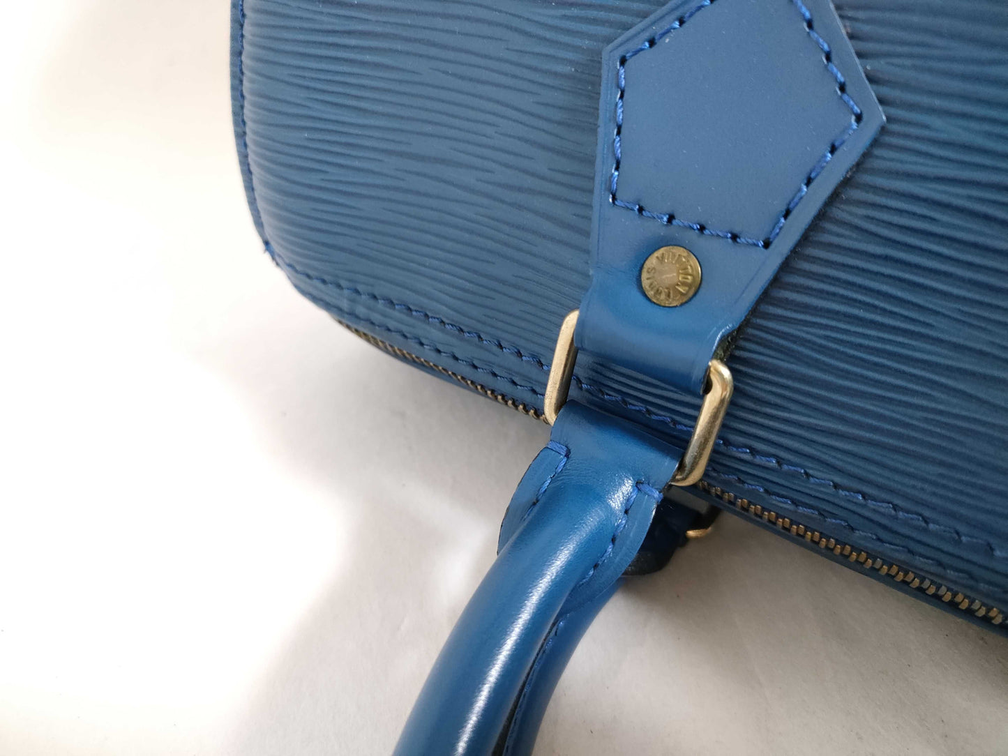 LOUIS VUITTON Epi Speedy 25 M43015 VI0973 Boston Bag