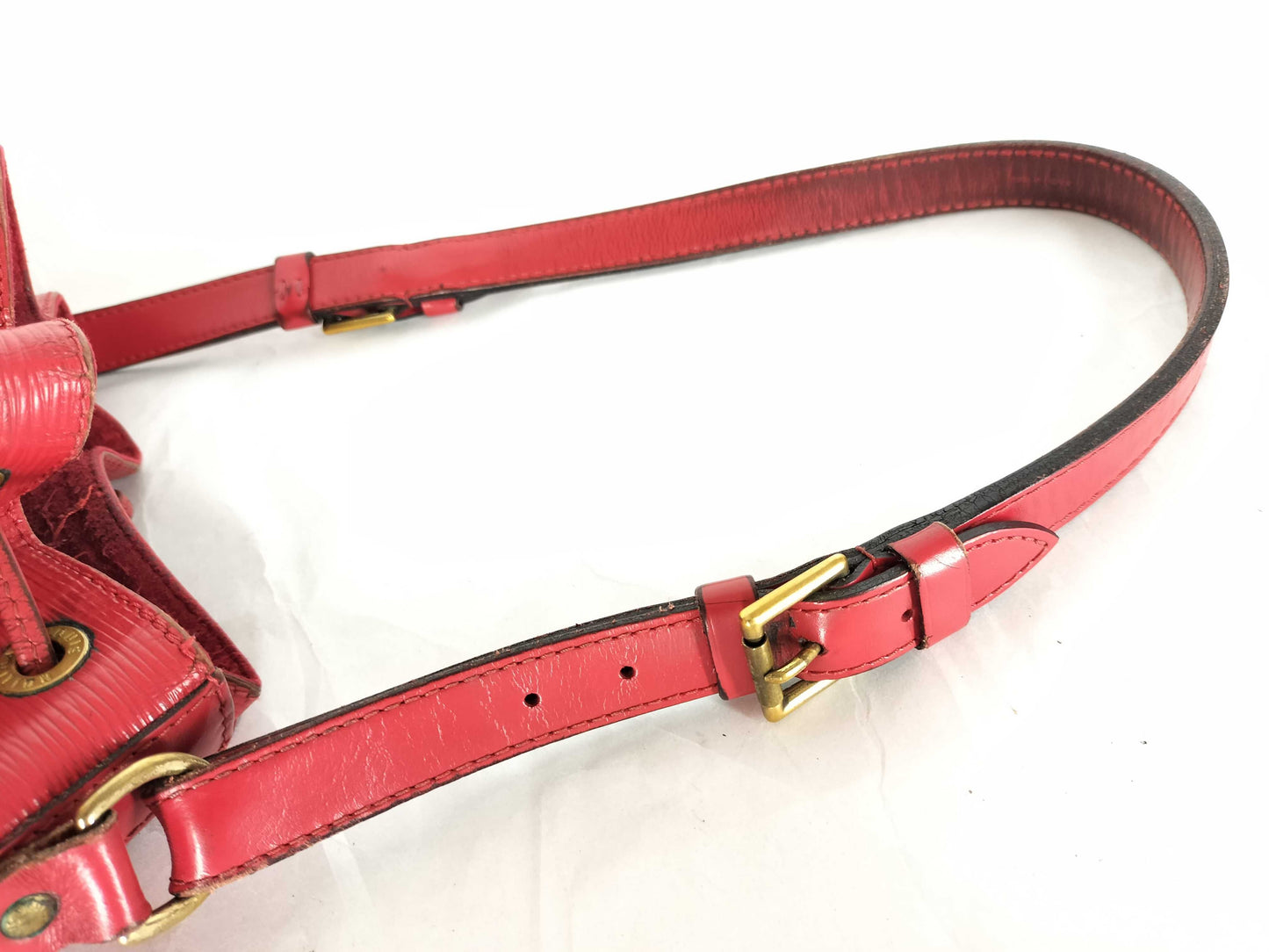 LOUIS VUITTON Epi FR - Louis Vuitton Epi Noe Red Shoulder Bag